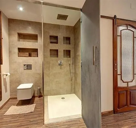 Beautiful House With Terrace Daire Valensiya