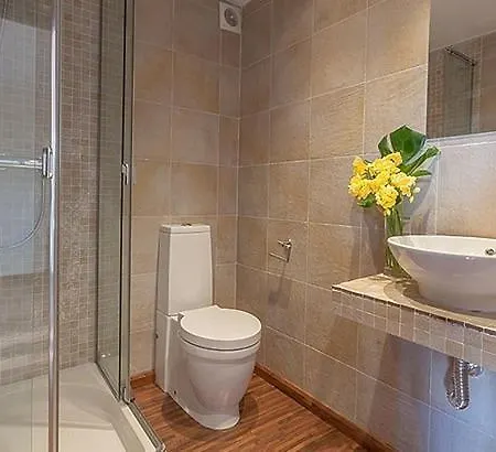 Daire Beautiful House With Terrace